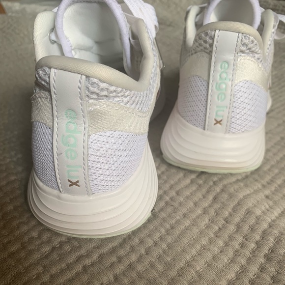 COPY - Adidas shoes - Picture 3 of 3